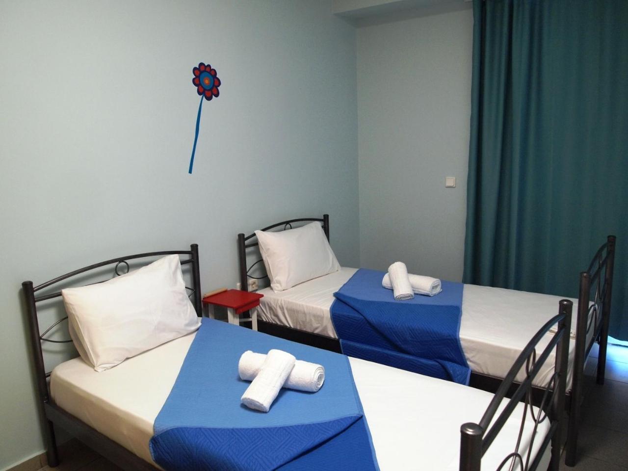 Welcommon Hostel Athens Exterior photo
